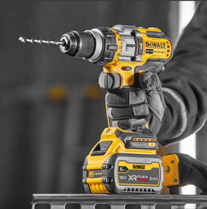 DEWALT 20V MAX DCD999N FVA HAMMER DRILL - Image 11