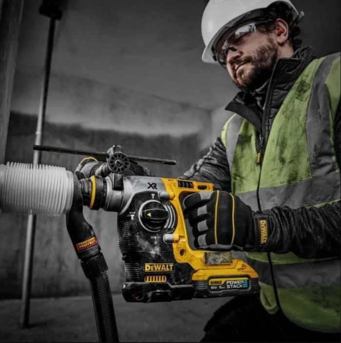 DEWALT 20V MAX DCH273P2 24MM BRUSHLESS SDS PLUS 3-MODE ROTARY HAMMER - Image 8