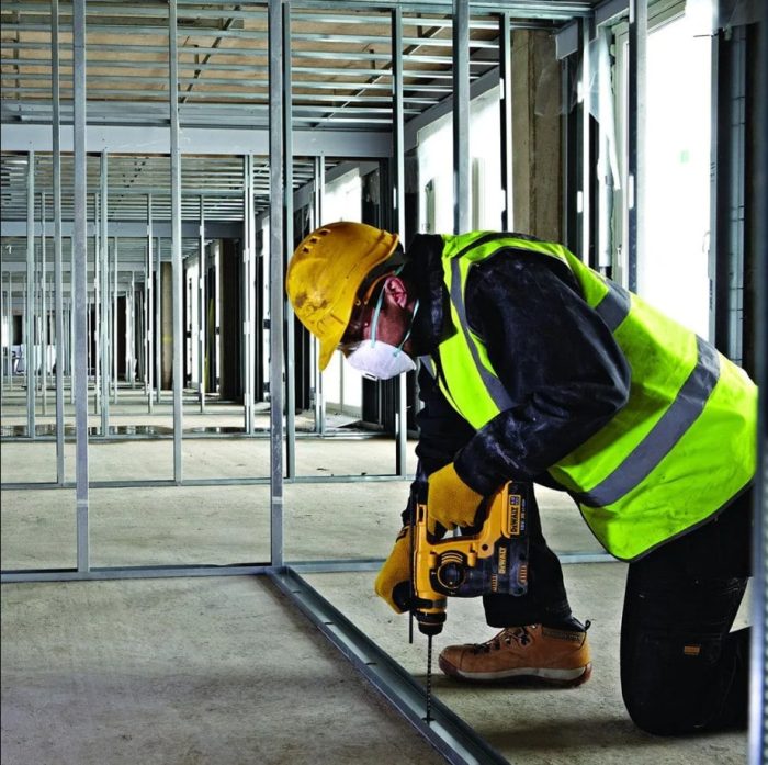 DEWALT 54V DCH333NT-XJ BRUSHLESS 3 MODE SDS-PLUS HAMMER 30MM - Image 4