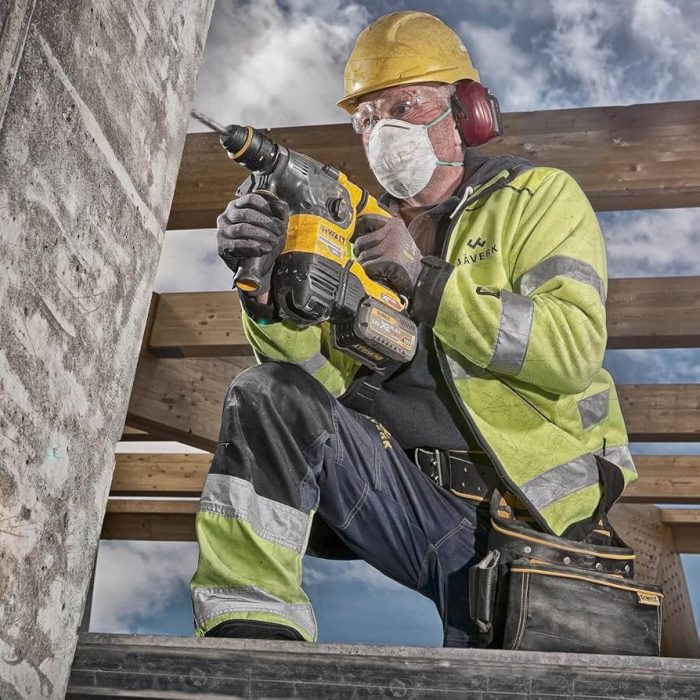 DEWALT 54V DCH333NT-XJ BRUSHLESS 3 MODE SDS-PLUS HAMMER 30MM - Image 8