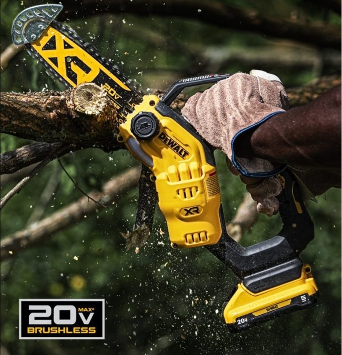 DEWALT 20V XR DCMPS520N BRUSHLESS 200MM (8") PRUNING CHAINSAW - Image 8