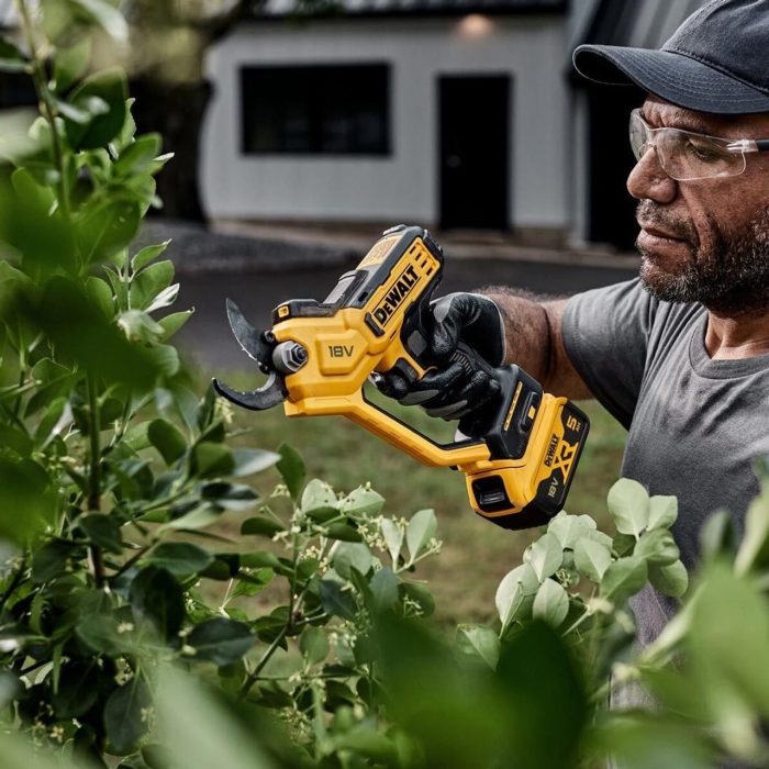 DEWALT 20V DCMPP568N CORDLESS POWER PRUNER SHEARS CUTTER - Image 7