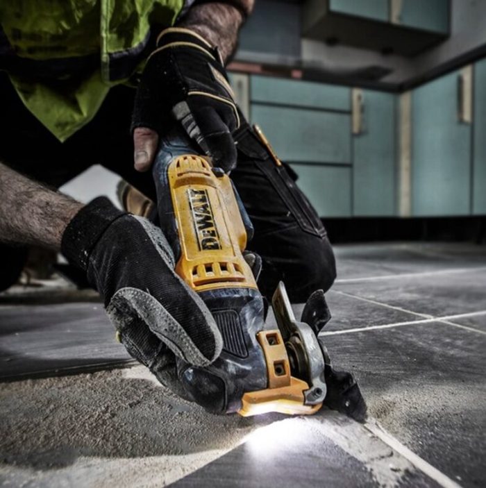 DEWALT 20V DCS355N BRUSHLESS OSCILATTING MULTI TOOL - Image 6