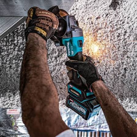 MAKITA GA003GZ 40V MAX 100MM ANGLE GRINDER WITH SLIDE SWITCH - Image 4