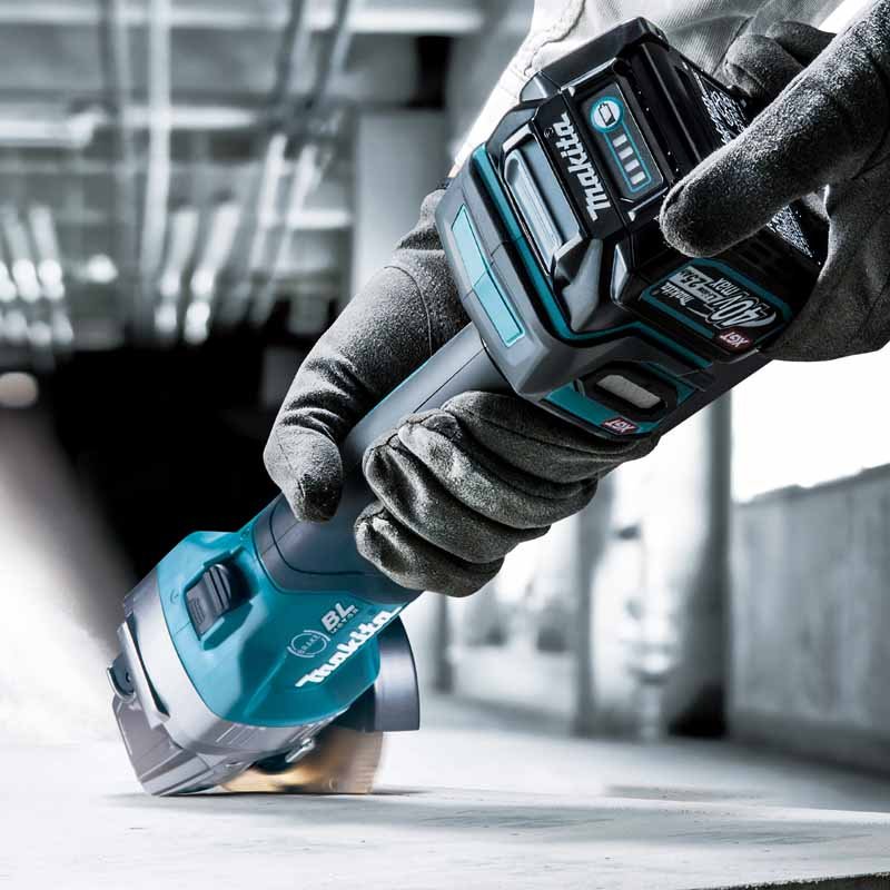 MAKITA GA003GZ 40V MAX 100MM ANGLE GRINDER WITH SLIDE SWITCH - Image 7