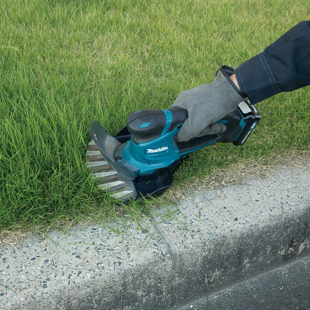 MAKITA UM600DZ 12V MAX 160MM GRASS SHEAR - Image 6